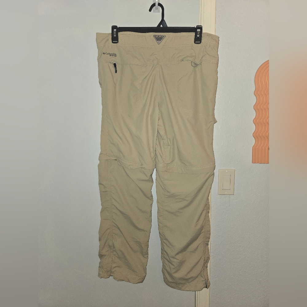 Columbia Women's Beige Cargo Pants